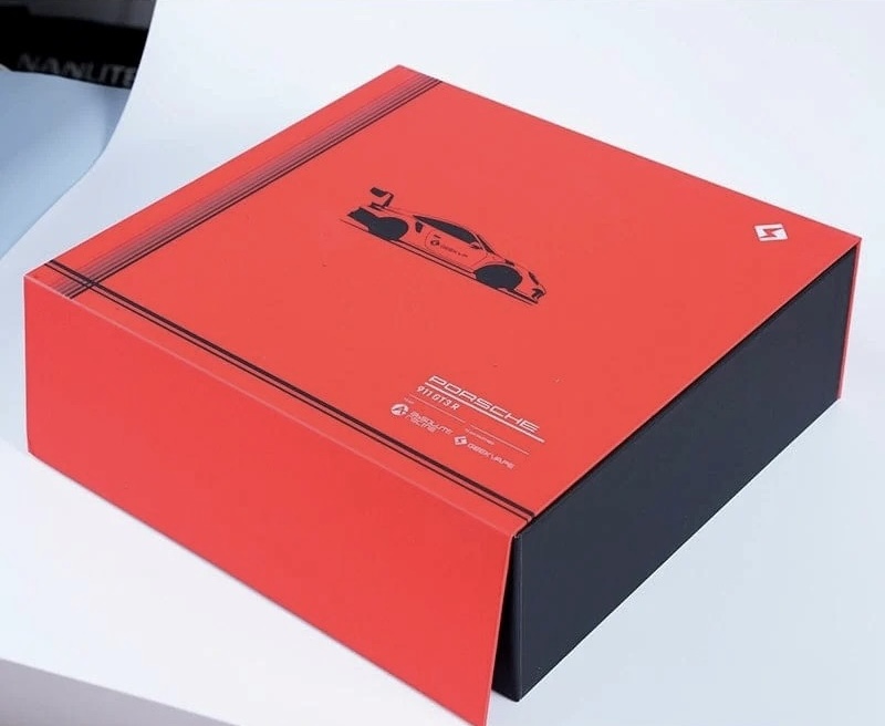 Geekvape X Porsche Premium Gift Box - Image 6